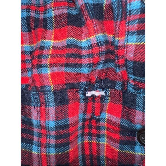 St. John's Bay Men's XL Plaid Flannel Long Sleeve Shirt Red/Blue - Picture 5 of 6